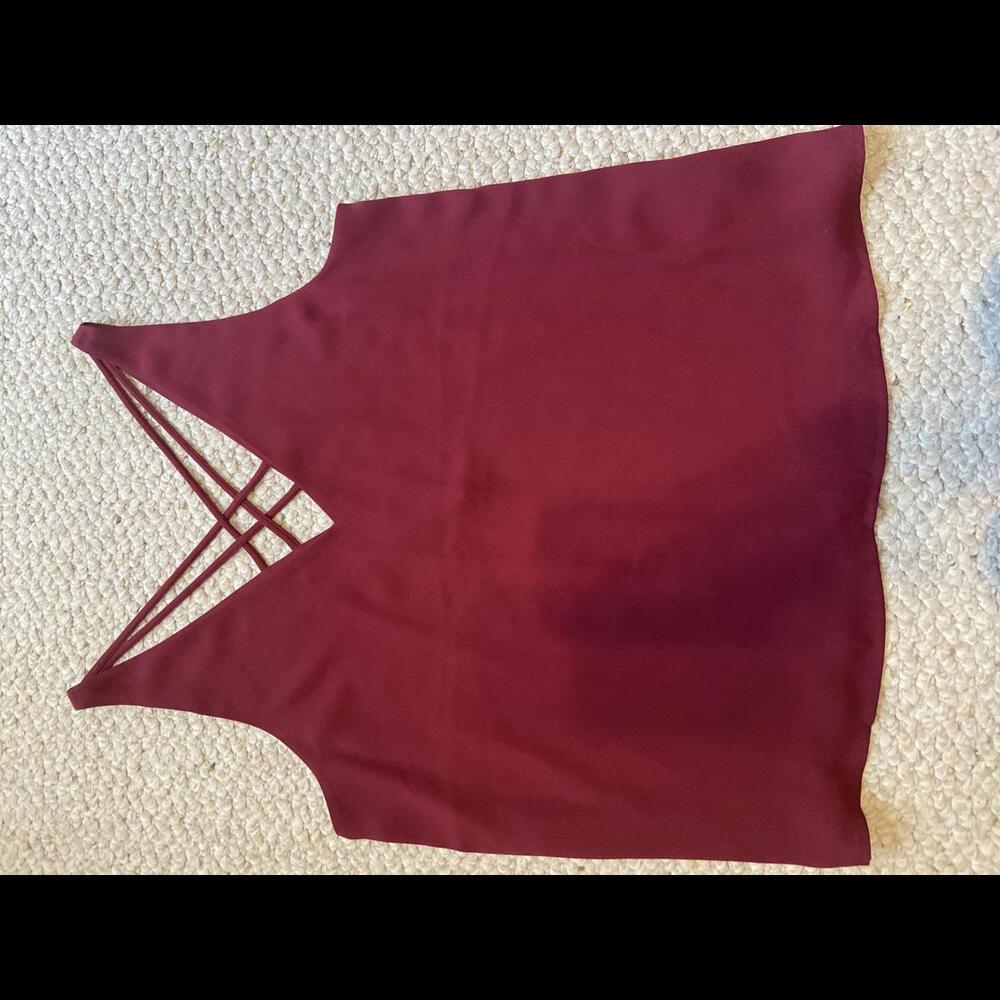 Express Women's Burgundy V-Neck Strappy Tank Top - Size M